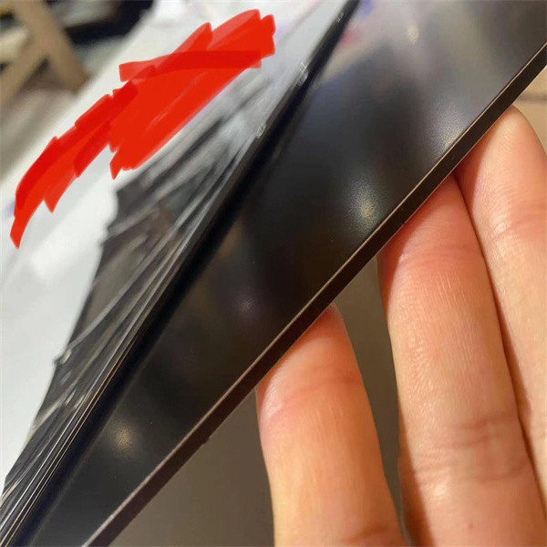 Panel compuesto de aluminio espejo recubierto con nano-PVDF para decoraciones arquitectónicas elegantes y modernas