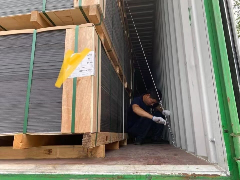 los paneles compuestos plásticos del aluminio de madera del final de 6m m para las decoraciones interiores
