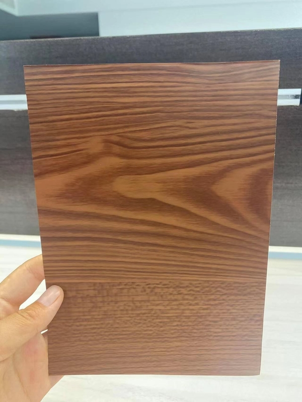 Fabricación de paneles compuestos de aluminio para revestimiento de paredes de cortinas, paneles de paredes exteriores y decoración interior