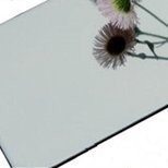 Panel compuesto de aluminio espejo recubierto con nano-PVDF para decoraciones arquitectónicas elegantes y modernas