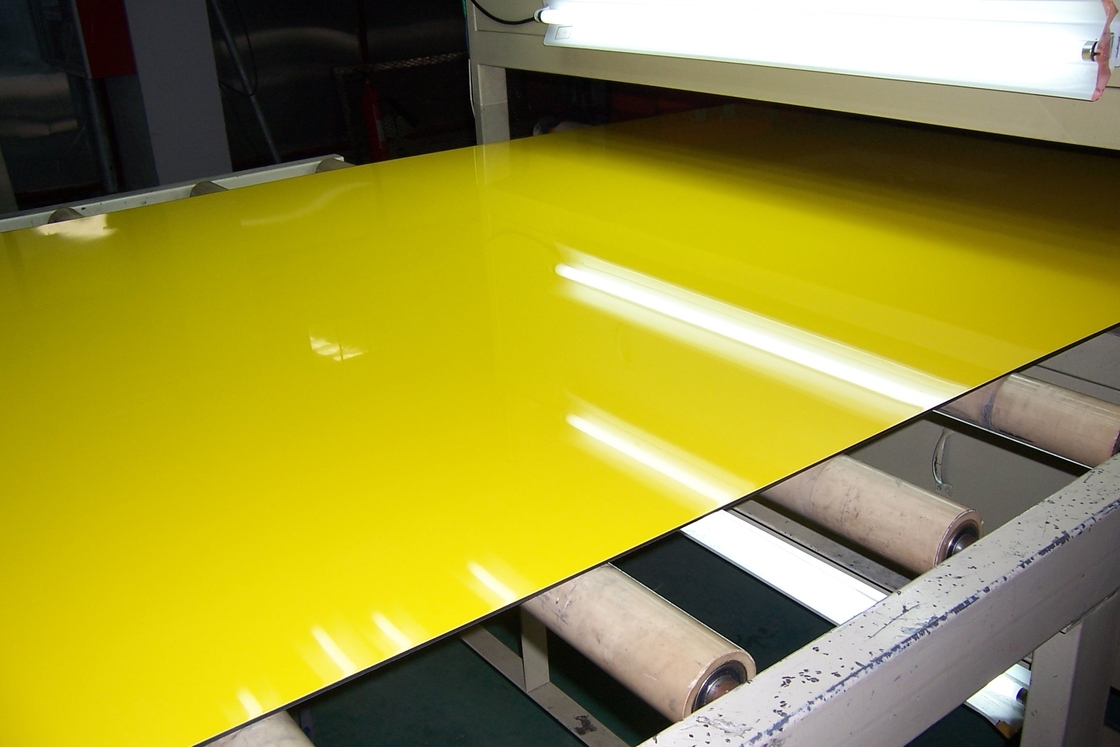 1220mm-1570mm Especificaciones Panel compuesto de polietileno y aluminio con varios colores