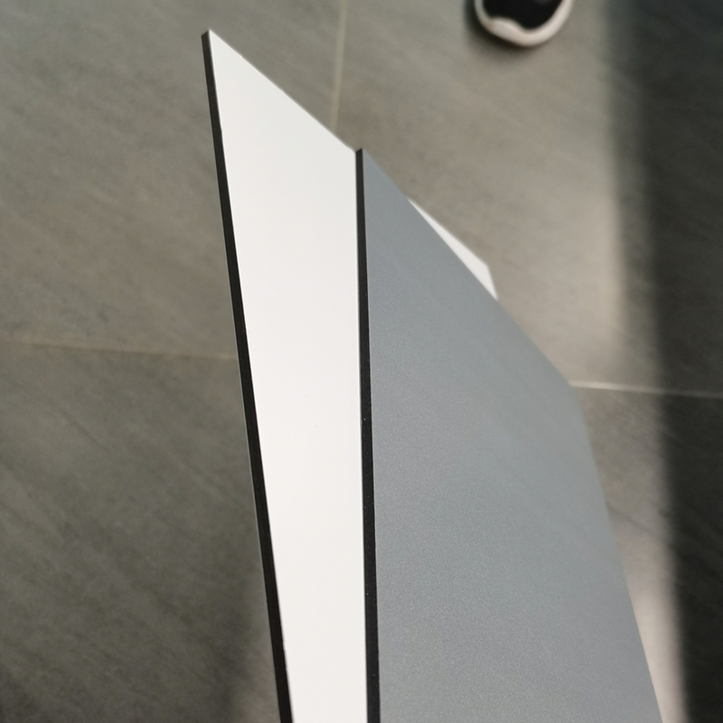 Panel compuesto de aluminio PVDF con núcleo irrompible y acabado de superficie brillante