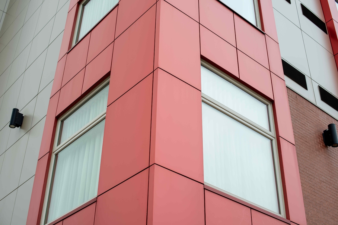 3050 mm de longitud panel de aluminio polivinilideno fluoruro cepillado para superficies lisas y duraderas