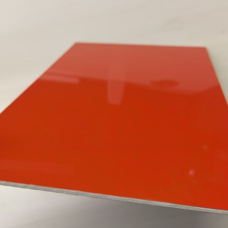 Panel compuesto de aluminio resistente al fuego ligero con recubrimiento PVDF y recubrimiento nano-PVDF para una fácil instalación y mantenimiento