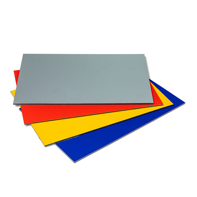 Panel de plástico de aluminio con estricto control de calidad, aislamiento térmico resistente a los rayos UV recubierto de PE PVDF de 4x8 pies para pared de restaurante, gran oferta