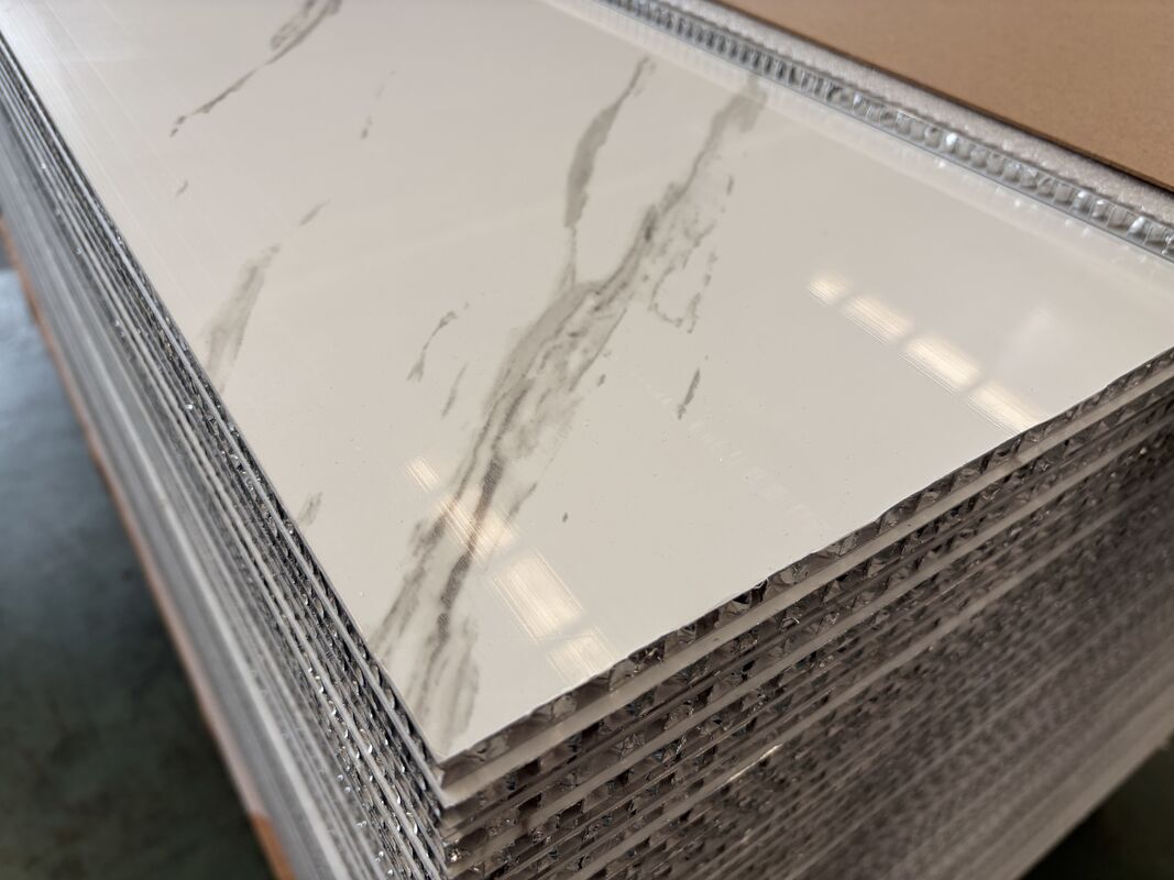 Panel de nido de abeja de aluminio para techos, cubiertas, revestimientos de paredes interiores y exteriores
