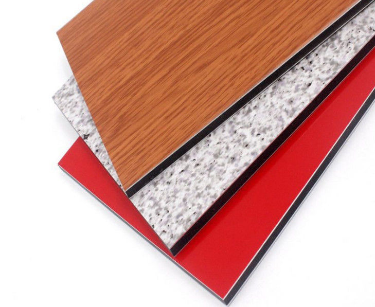 Fabrica OEM Grano de madera ACP 4mm, Revestimiento PVDF, Superficie anti-rasguños para revestimiento de paredes interiores exteriores Mejor vendedor