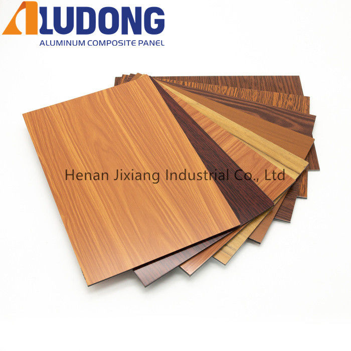 En stock 1220*2440mm paneles compuestos de aluminio patrón de madera, alta resistencia a prueba de moho para decoración de interiores CE certificado