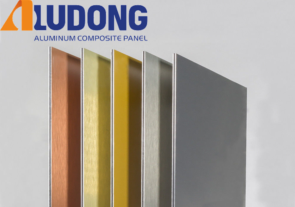En stock Panel de aluminio cepillado de 1220*2440 mm con revestimiento de PVDF, resistente a la intemperie para muro cortina ISO 9001Factory
