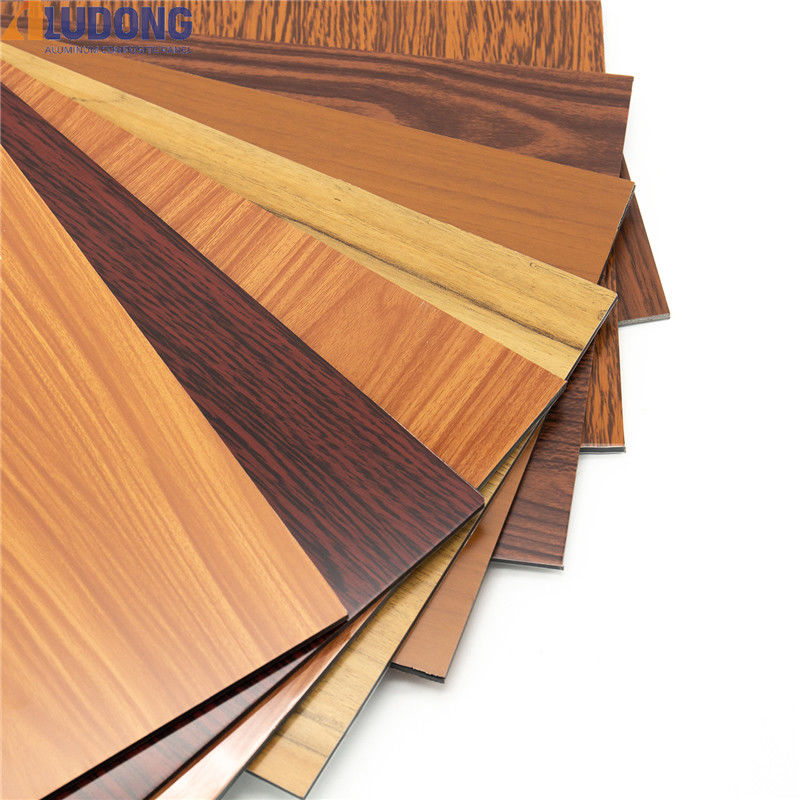Fabrica OEM Grano de madera ACP 4mm, Revestimiento PVDF, Superficie anti-rasguños para revestimiento de paredes interiores exteriores Mejor vendedor