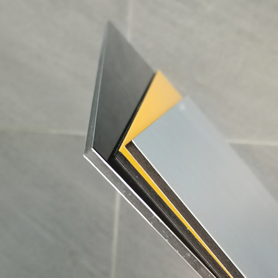 PVDF que cubre el panel compuesto de aluminio 0,15 Mmx del PE 0,15 milímetros para la decoración interior