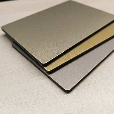 El panel compuesto de aluminio de 4*8 PE para la decoración 0.21mm*0.21m m de la señalización y de la división