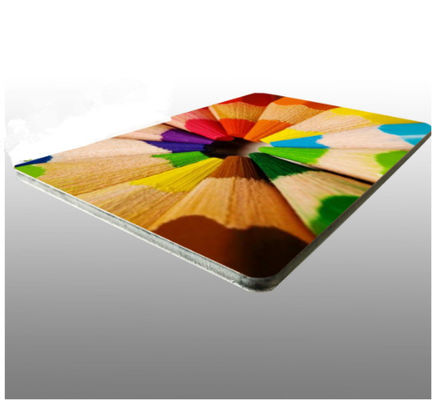 Más de 100 tamaños y colores de revestimiento UV imprimible de la marca Aludong ACP Panel compuesto de aluminio para decoración de señalización